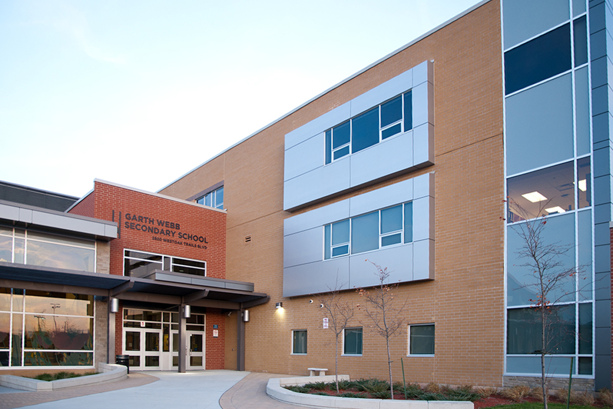 Gallery_0000_Sunnydale & Varsity Matt WEB